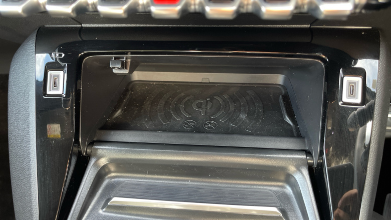 Peugeot 2008 1.2 Hybrid 136 GT 5dr e-DSC6 Petrol Estate